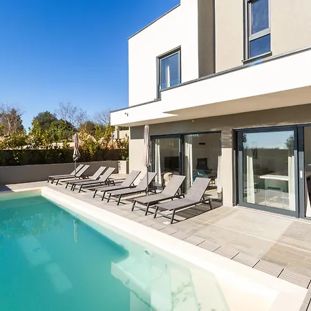 Βίλα Alba Marina Krnica